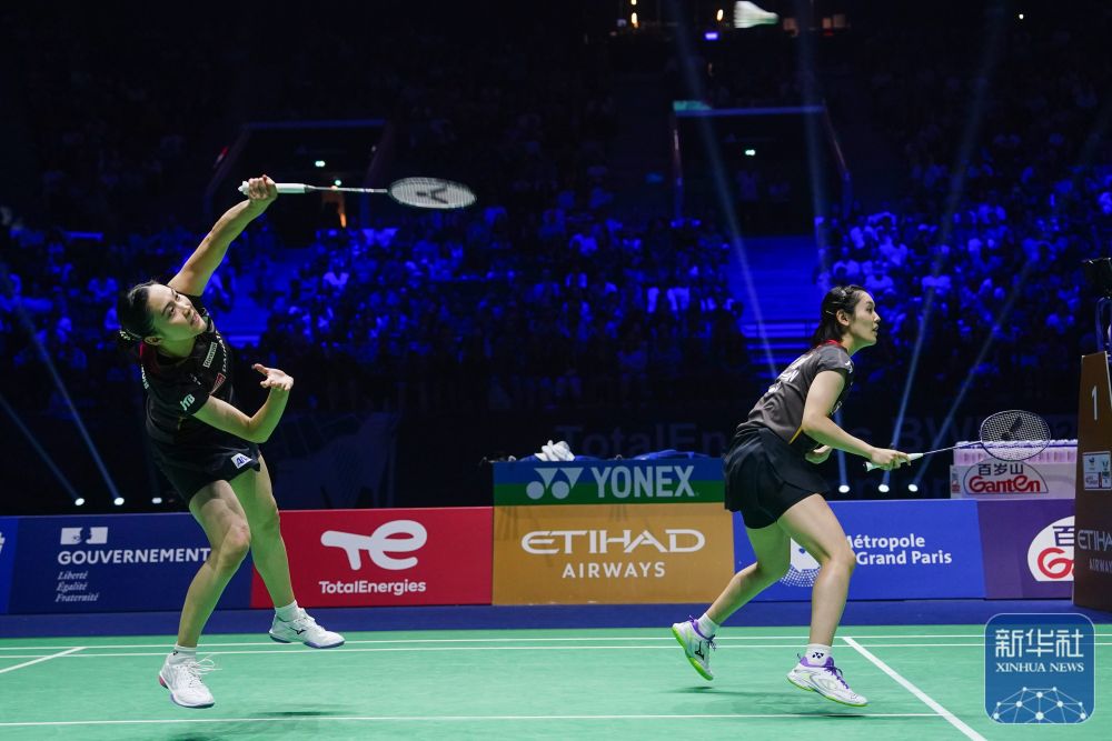 他不仅依赖 他不仅依赖